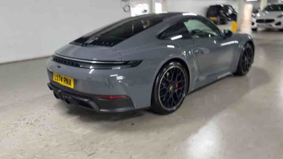 More views of Porsche 911