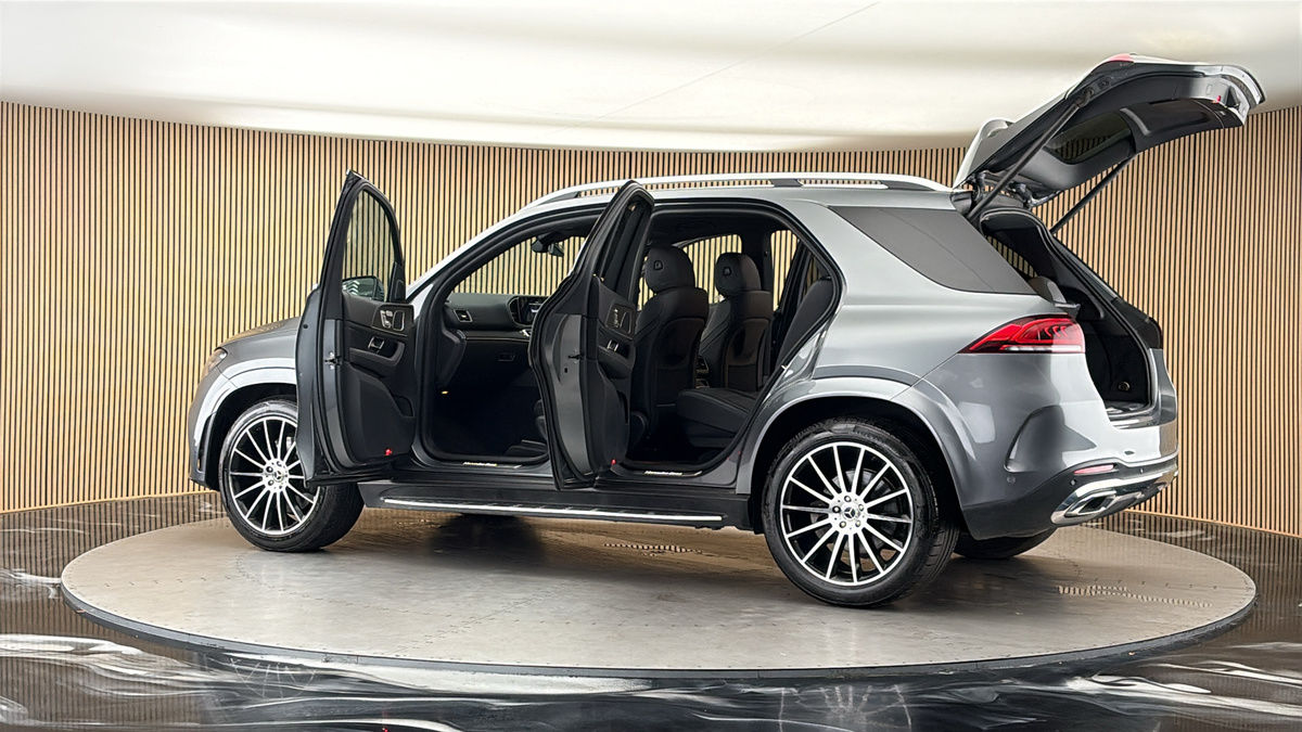 More views of Mercedes-Benz GLE