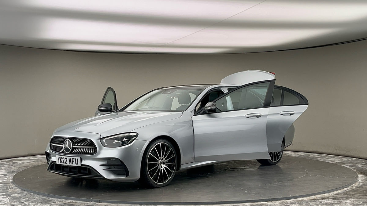 Mercedes-Benz E Class Image 22