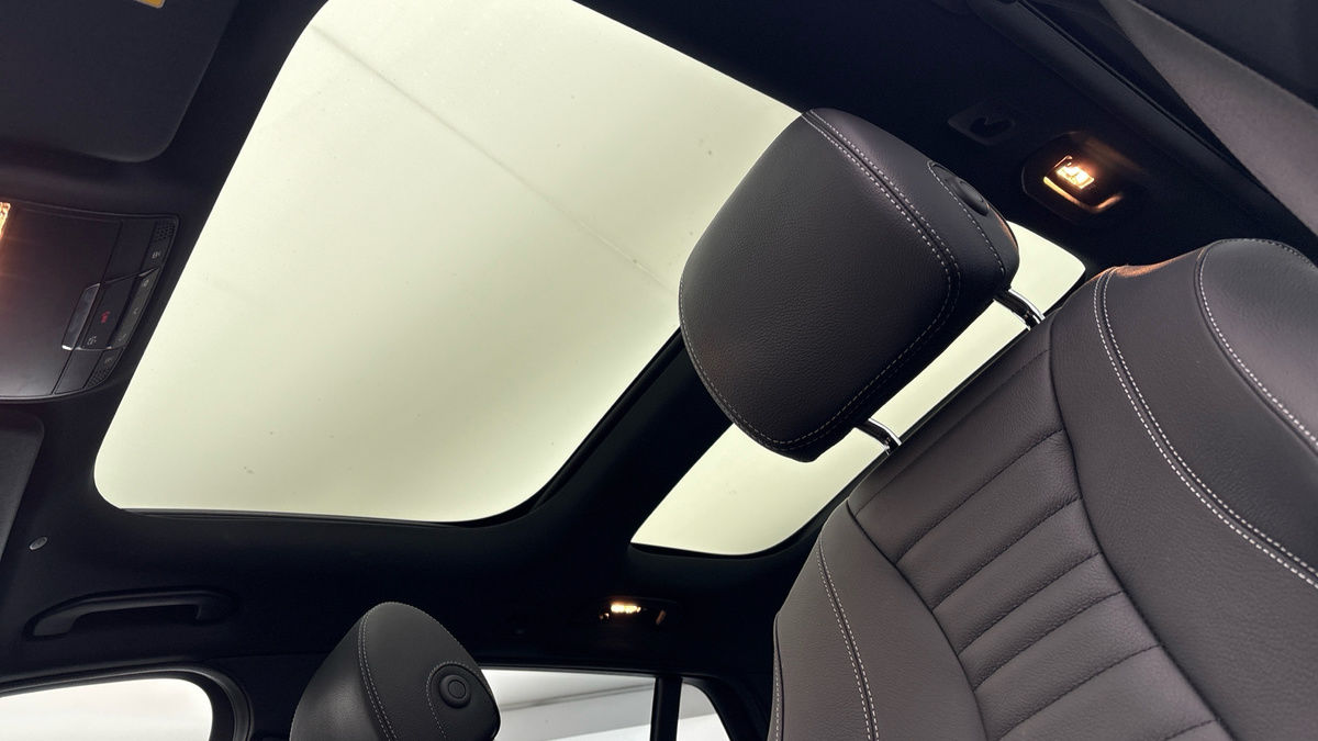 Mercedes-Benz E Class Image 6