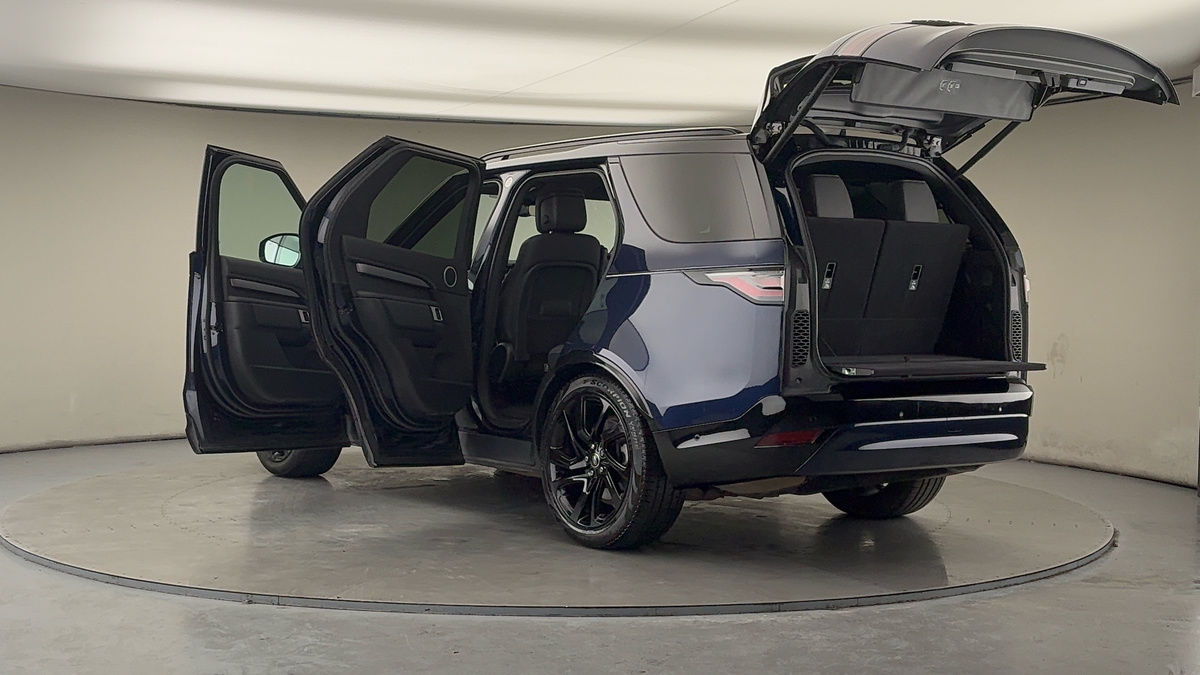 More views of Land Rover Discovery