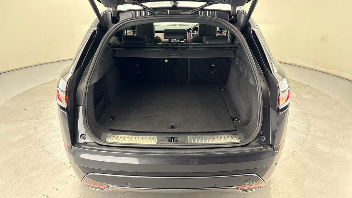 Land Rover Range Rover Velar Image 11