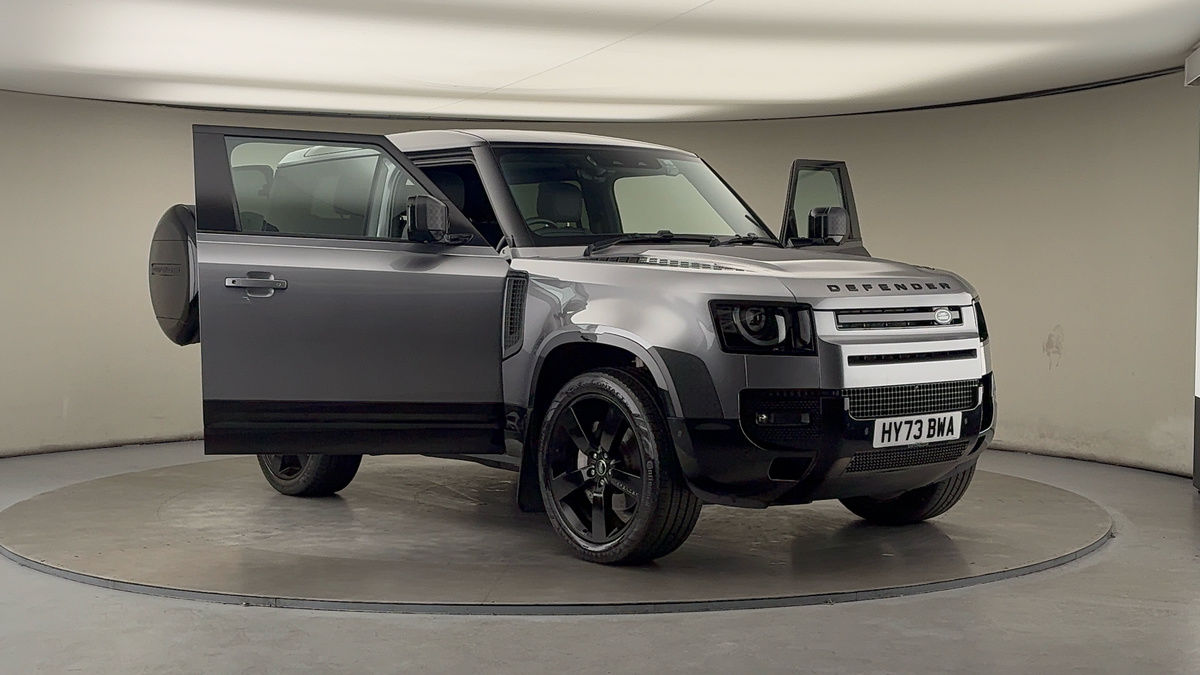 More views of Land Rover Defender 90