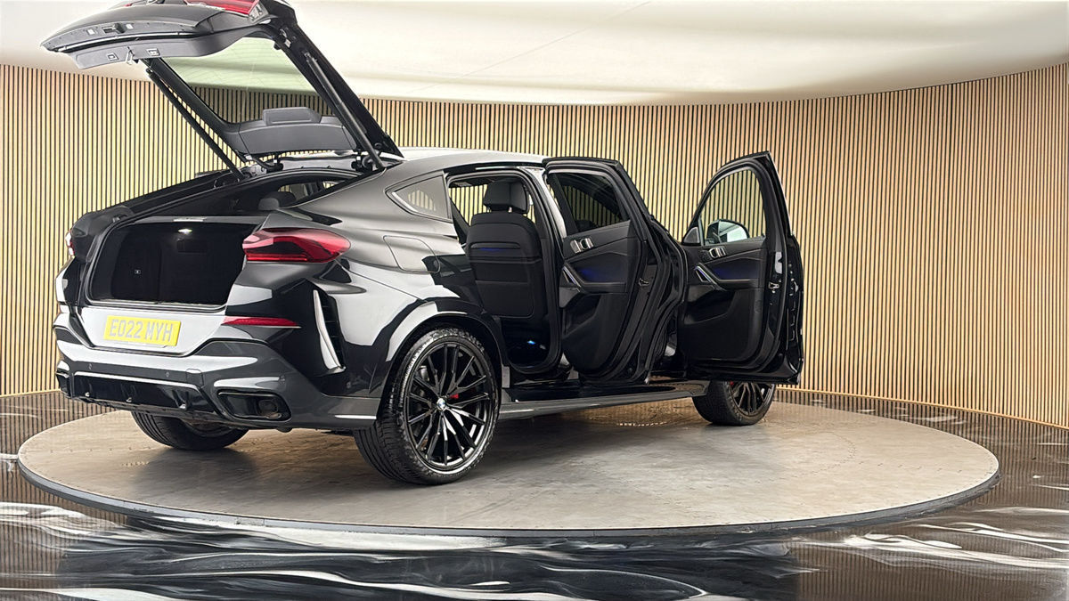 More views of BMW X6