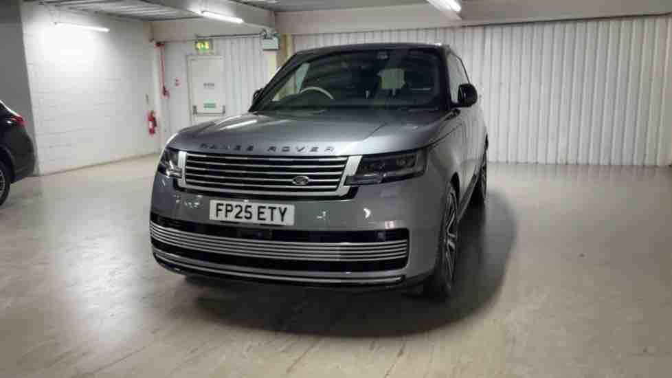 More views of Land Rover Range Rover