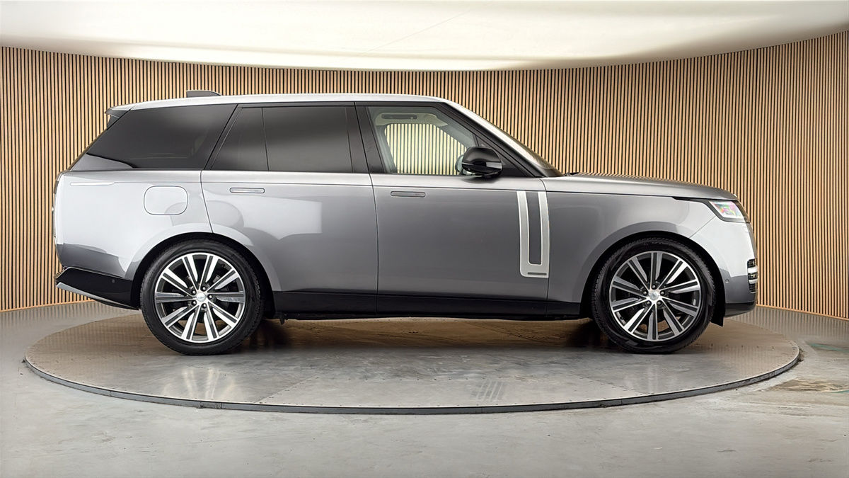 Land Rover Range Rover Image 16