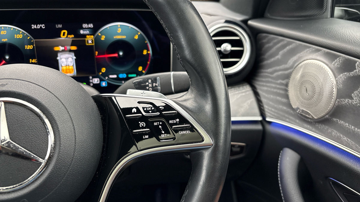 Mercedes-Benz E Class Image 14