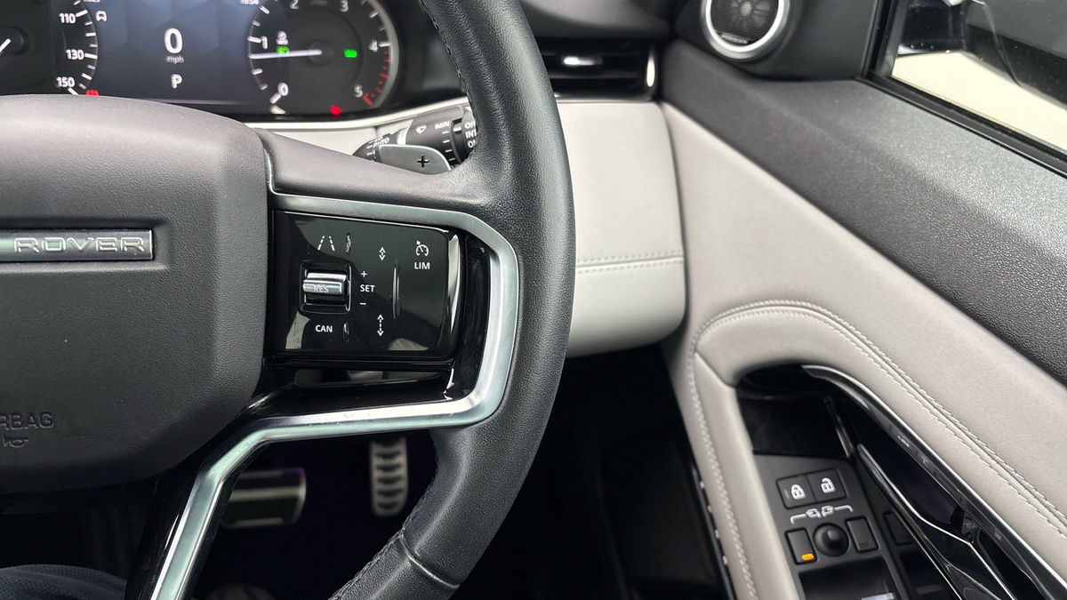 Land Rover Range Rover Evoque Image 14