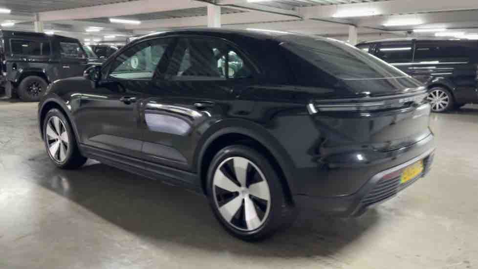 More views of Porsche Macan