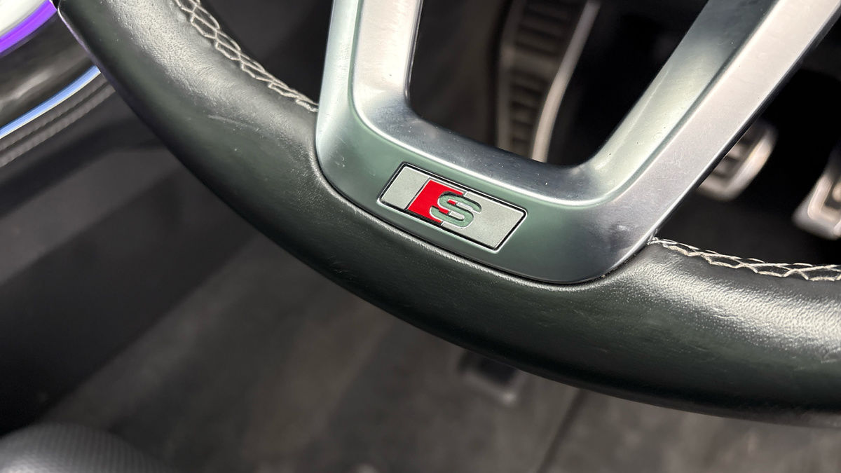 Audi Q7 Image 32