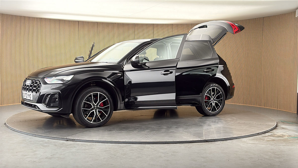 More views of Audi Q5