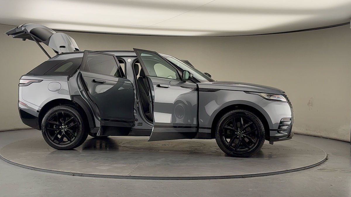 More views of Land Rover Range Rover Velar