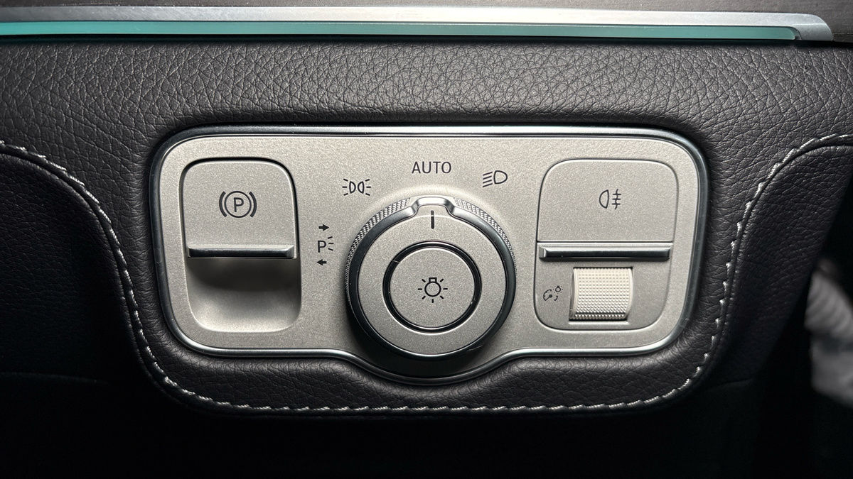 Mercedes-Benz GLE Image 27