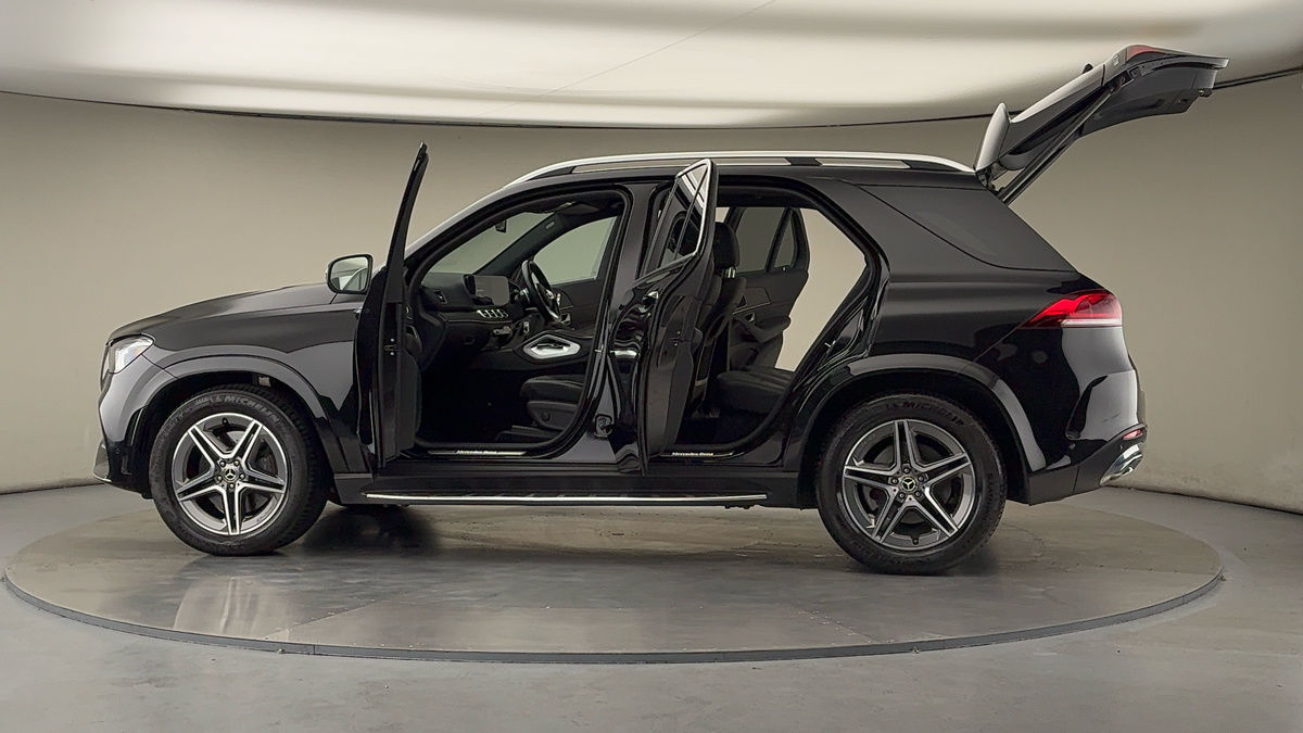 More views of Mercedes-Benz GLE
