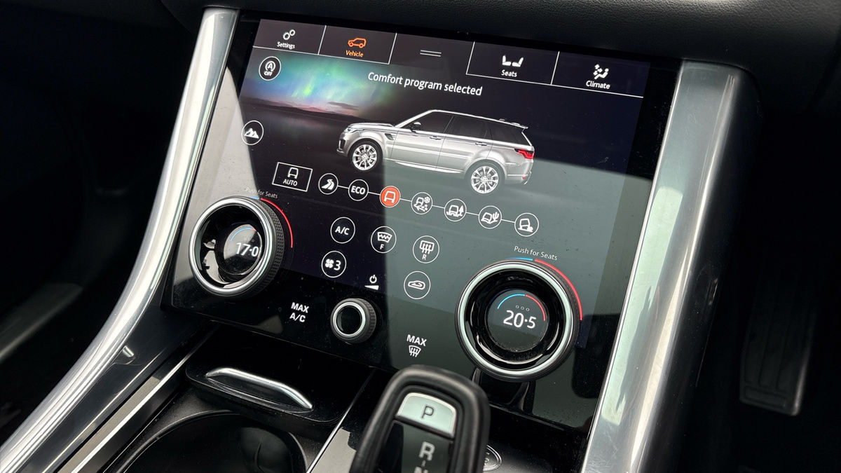 Land Rover Range Rover Sport Image 25