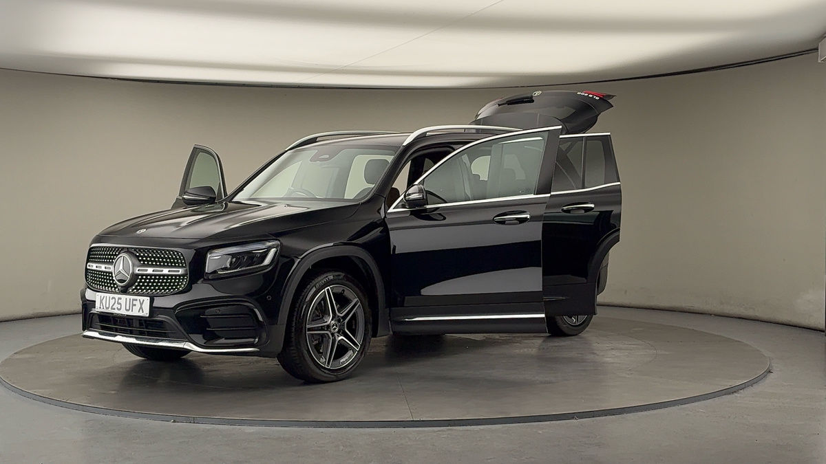 More views of Mercedes-Benz GLB