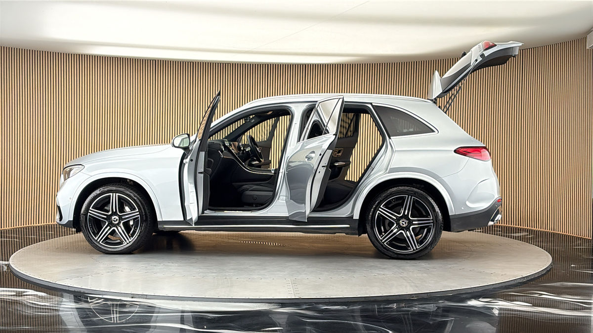More views of Mercedes-Benz GLC