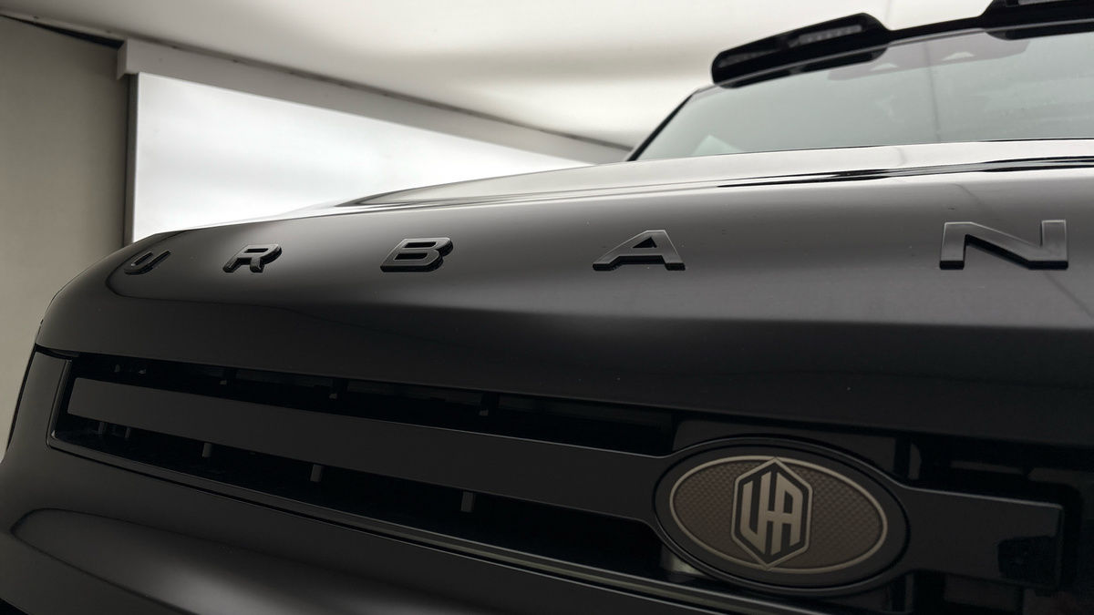 Land Rover Defender 90 Urban Image 24