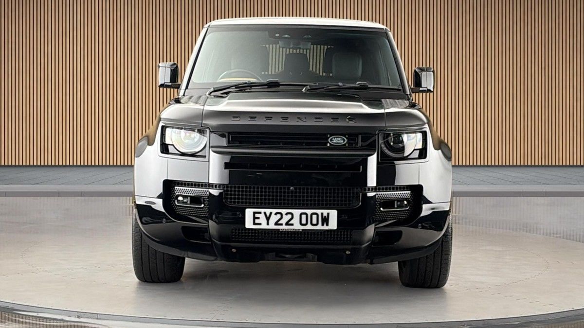 Land Rover Defender 90 Image 3