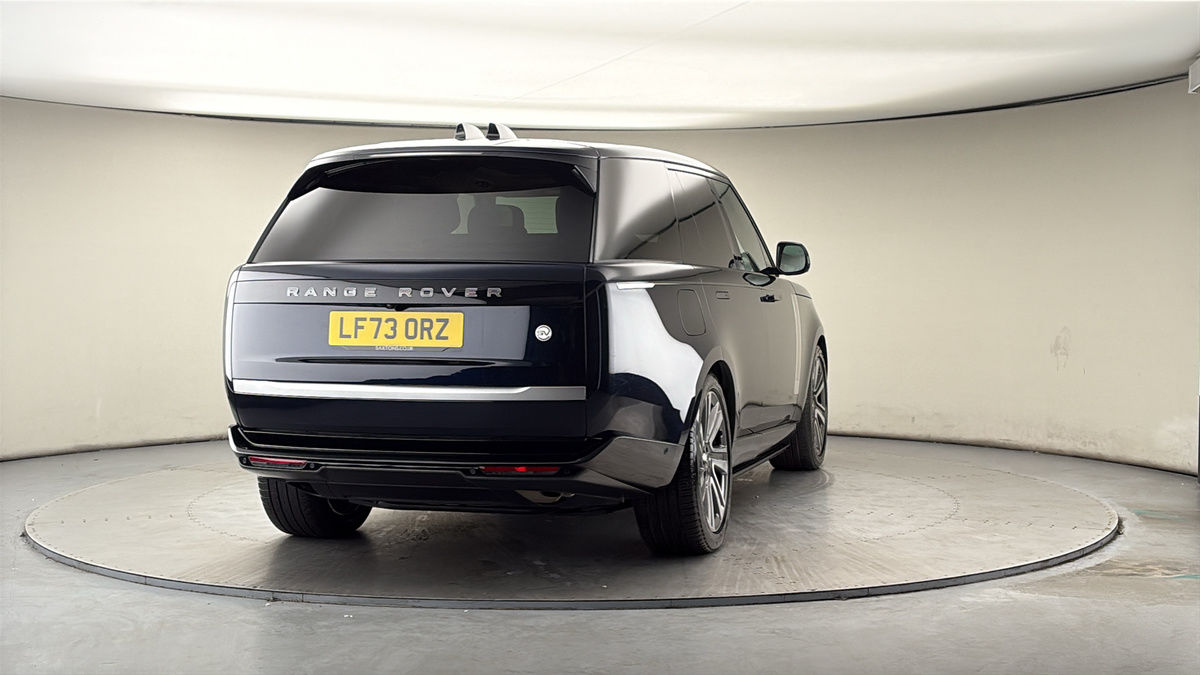 More views of Land Rover Range Rover