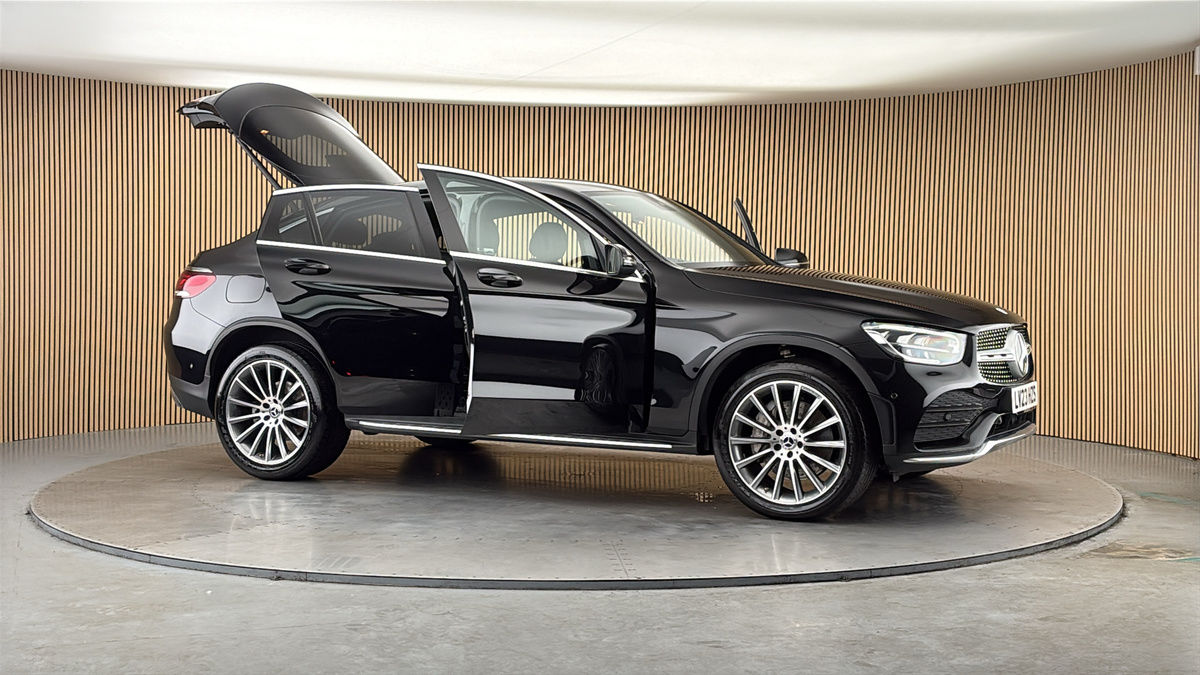 More views of Mercedes-Benz GLC