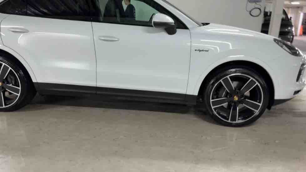 More views of Porsche Cayenne