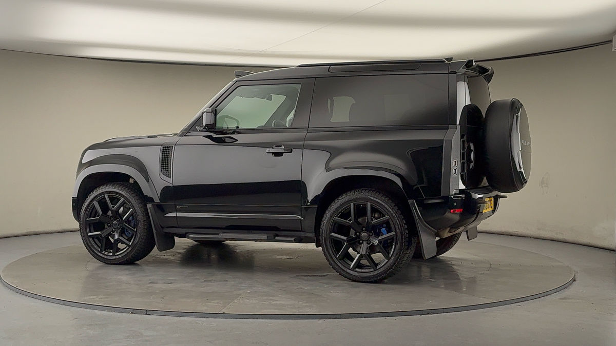 More views of Land Rover Defender 90