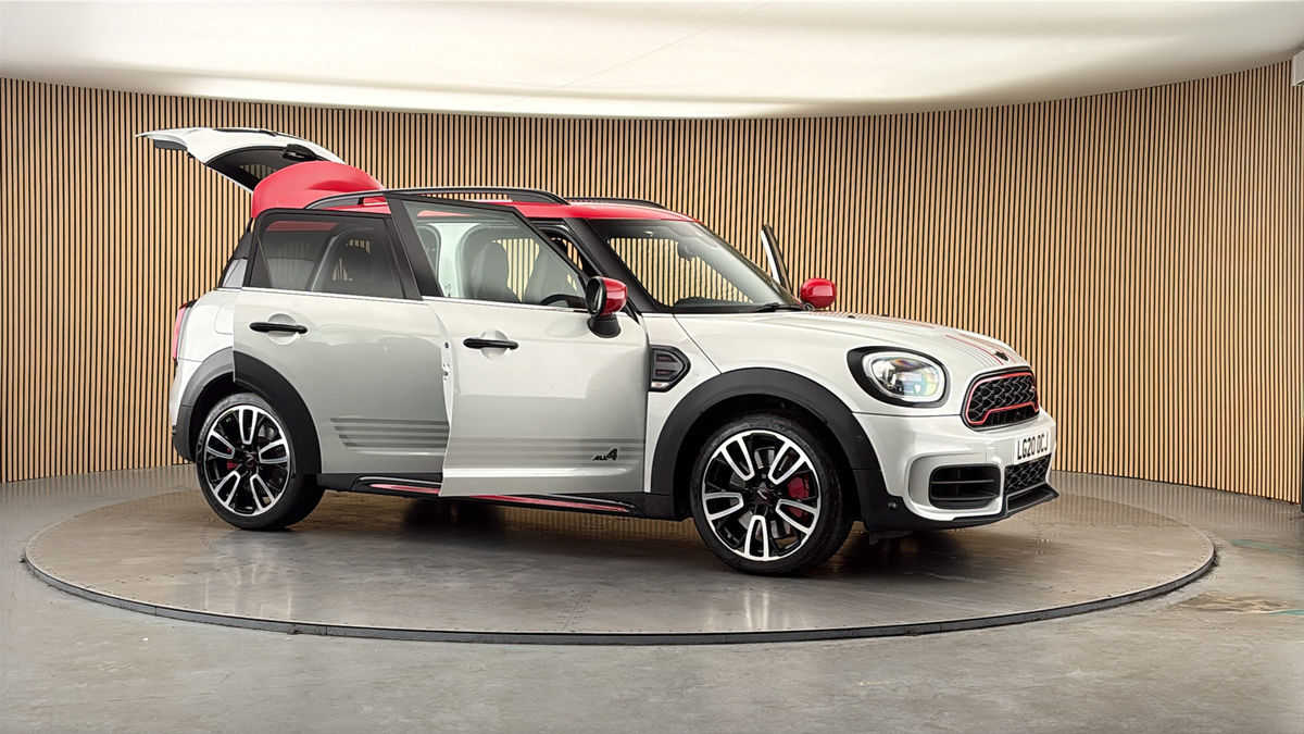 More views of MINI Countryman