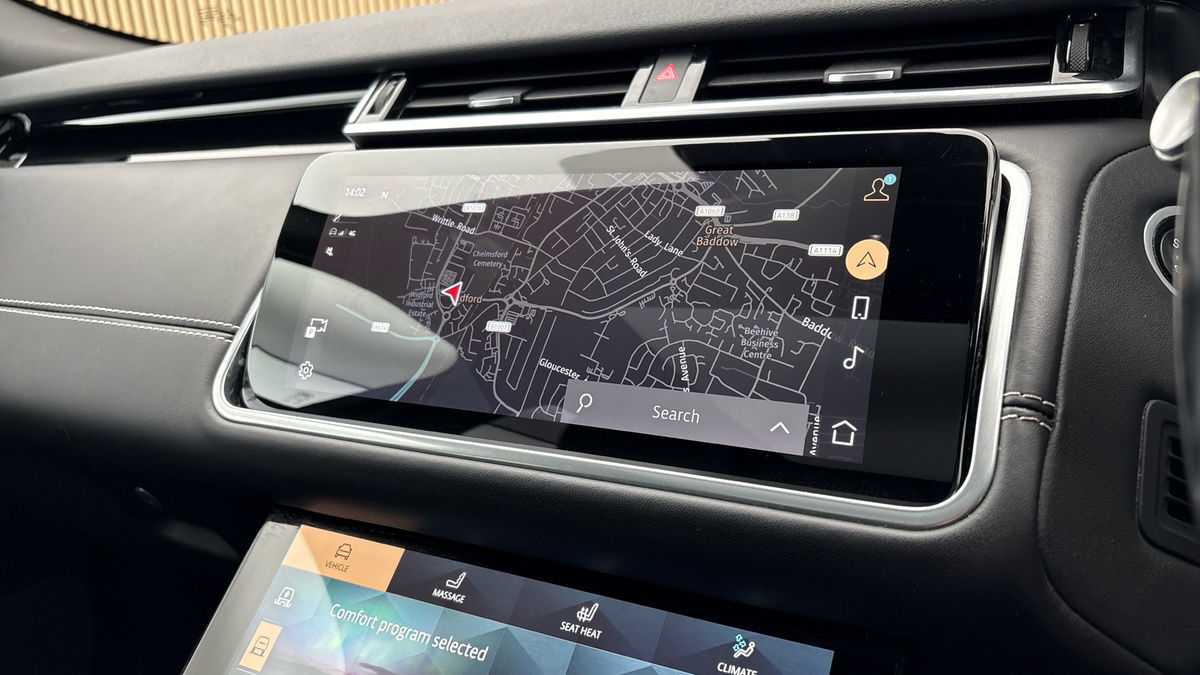 Land Rover Range Rover Velar Image 17
