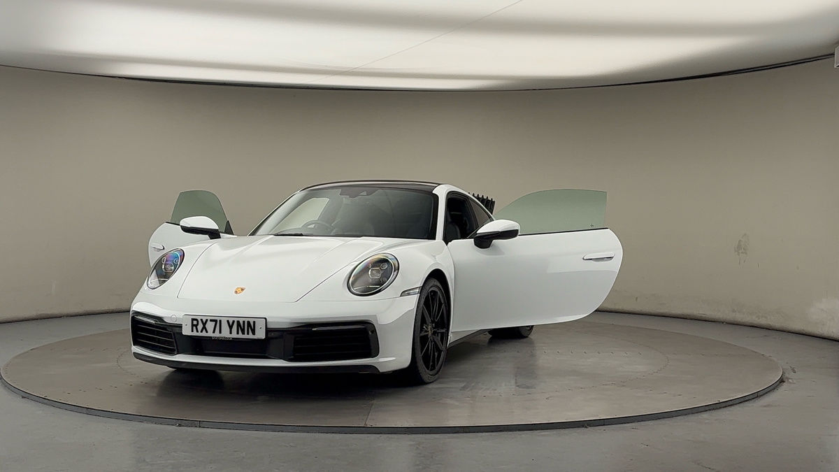 More views of Porsche 911