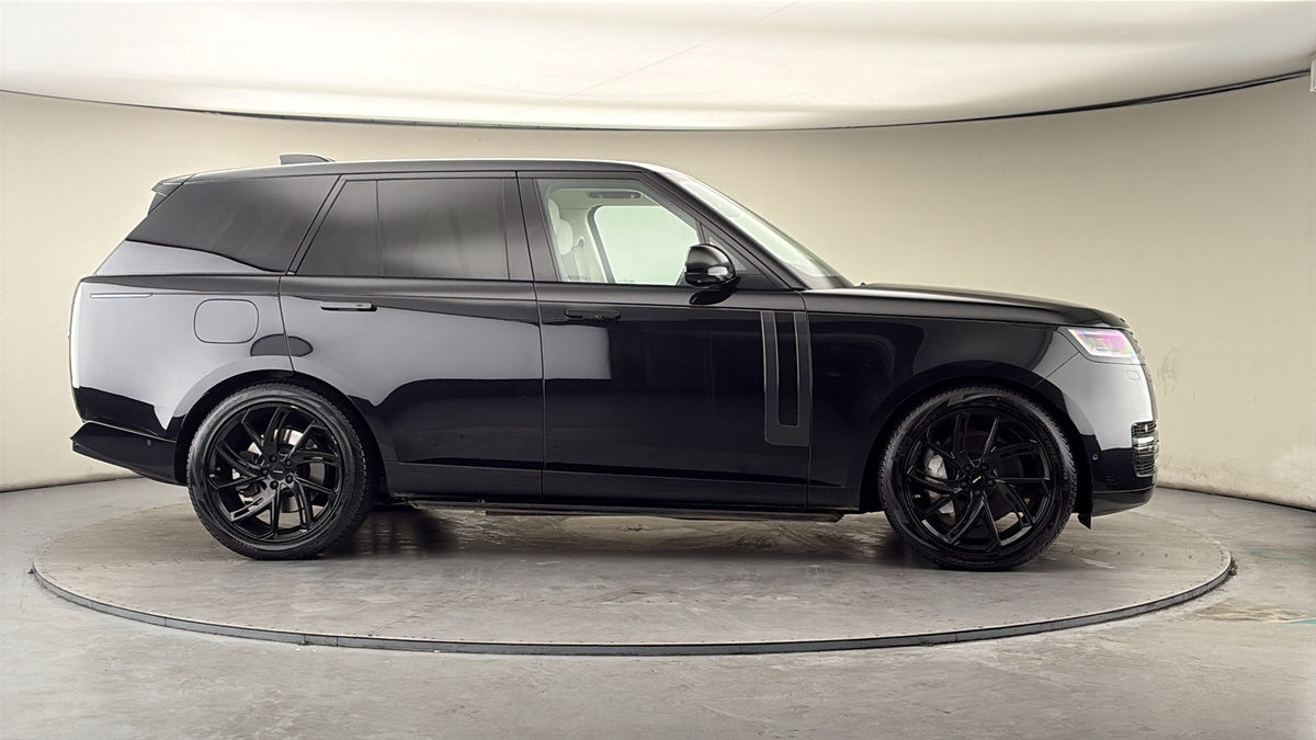 More views of Land Rover Range Rover