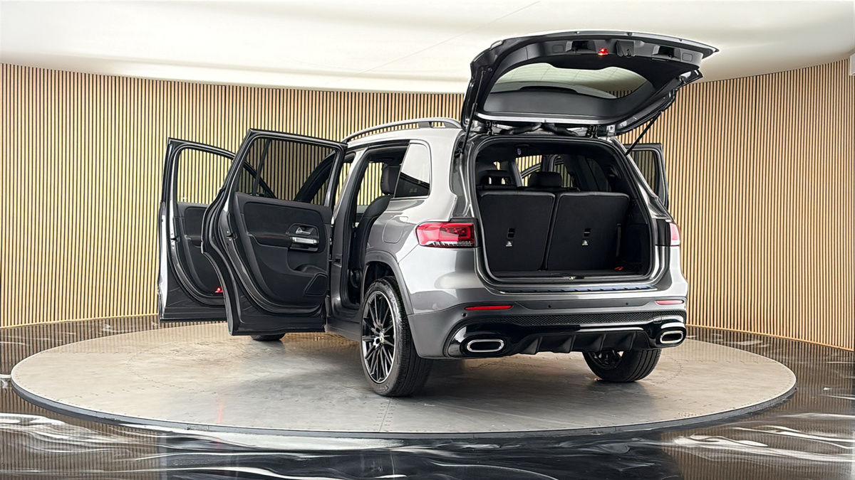More views of Mercedes-Benz GLB