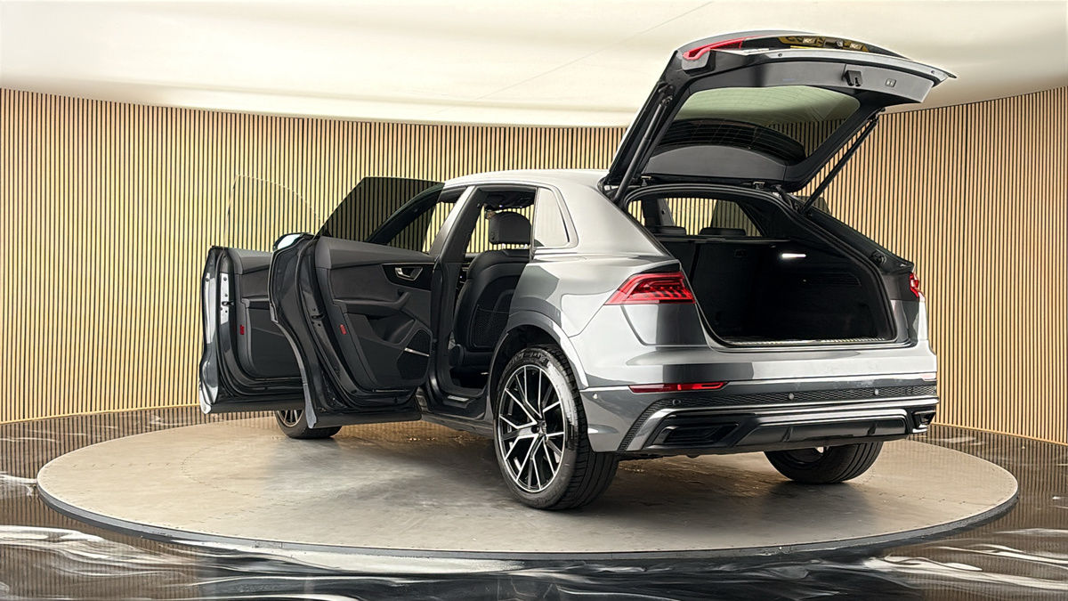 Audi Q8 Image 23
