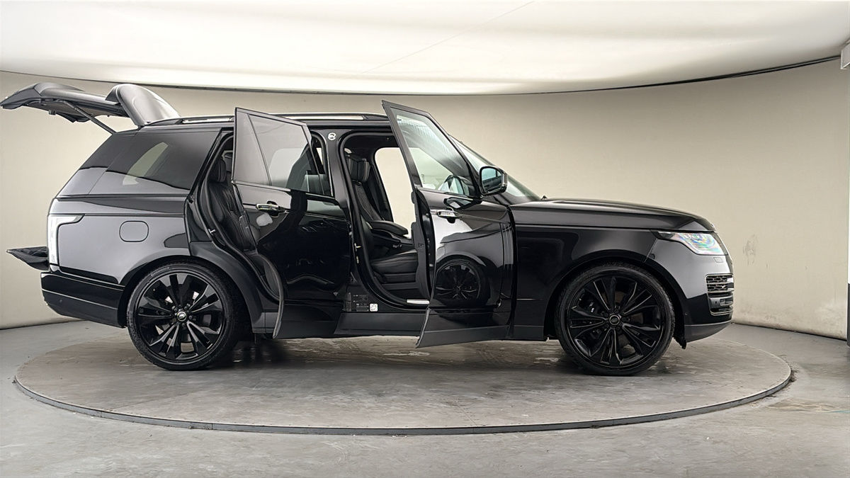 More views of Land Rover Range Rover