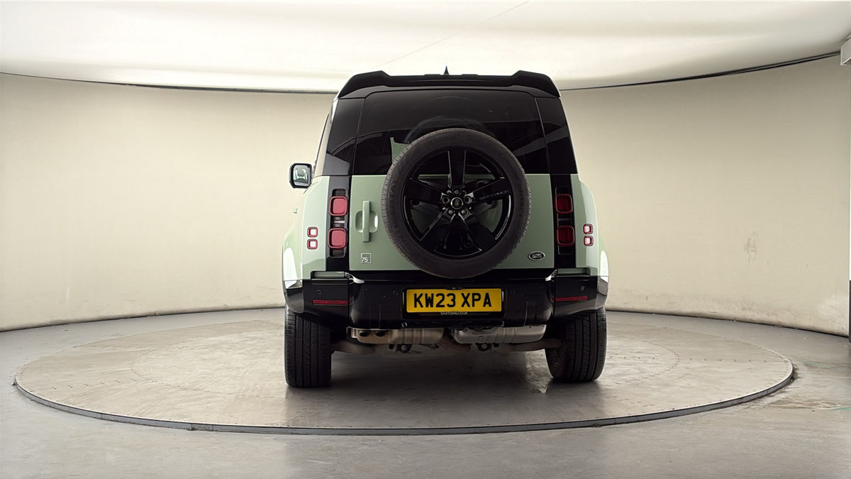 More views of Land Rover Defender 110