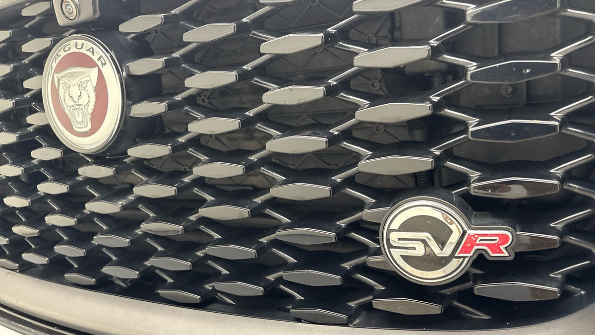 Jaguar F-PACE Image 24