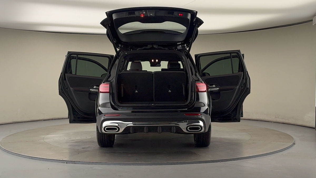 More views of Mercedes-Benz GLB