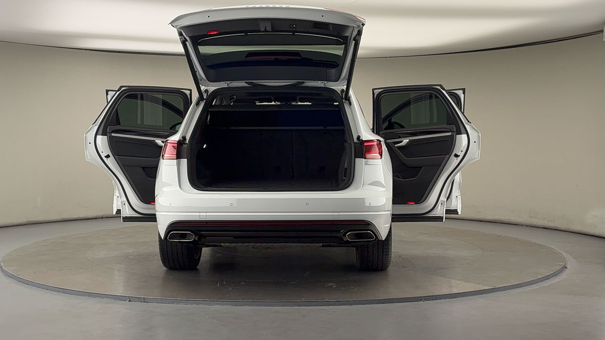 More views of Volkswagen Touareg