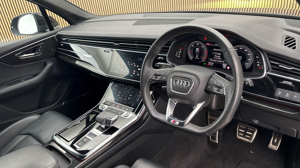 Audi Q7 Image 5