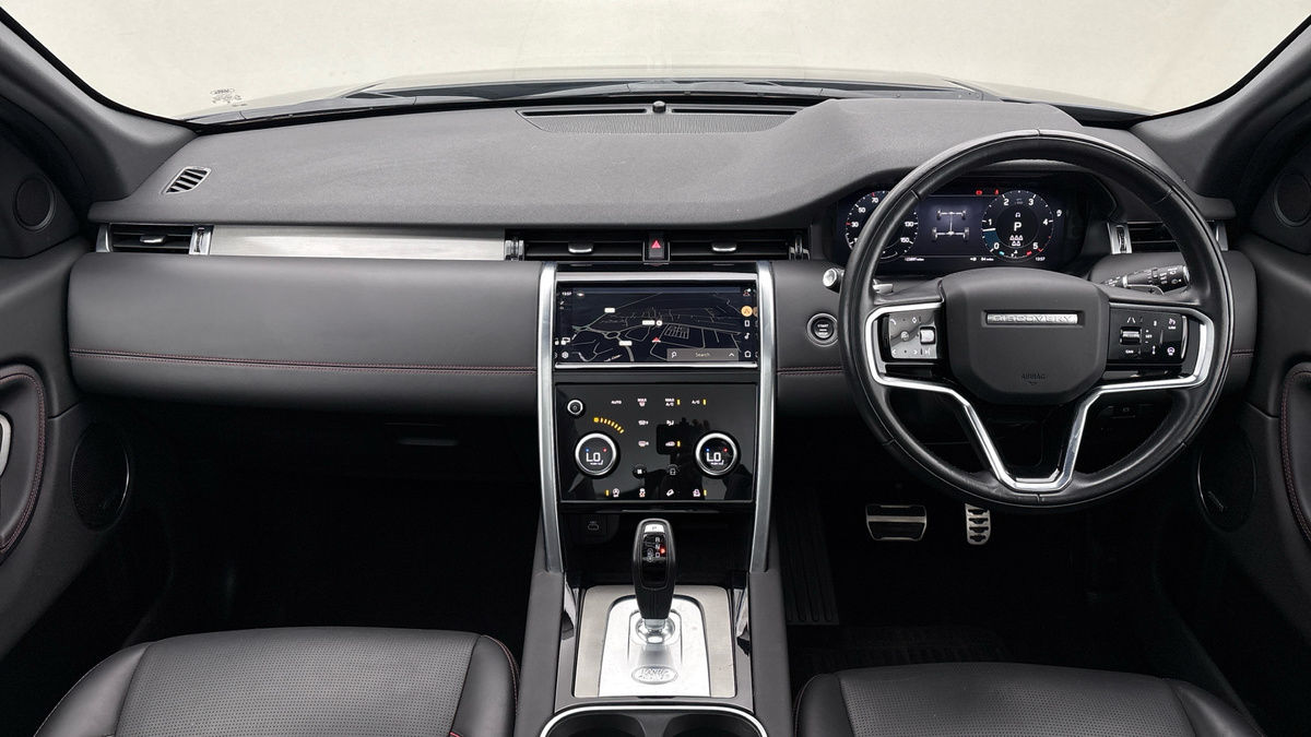 Land Rover Discovery Sport Image 12