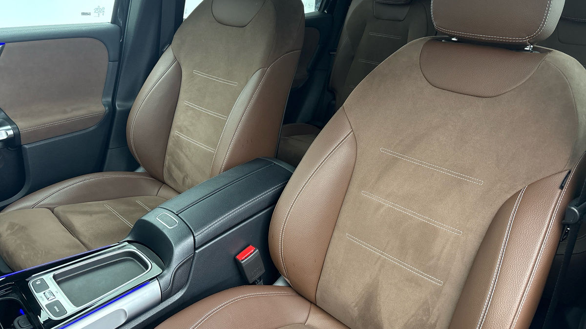 Mercedes-Benz GLB Image 7