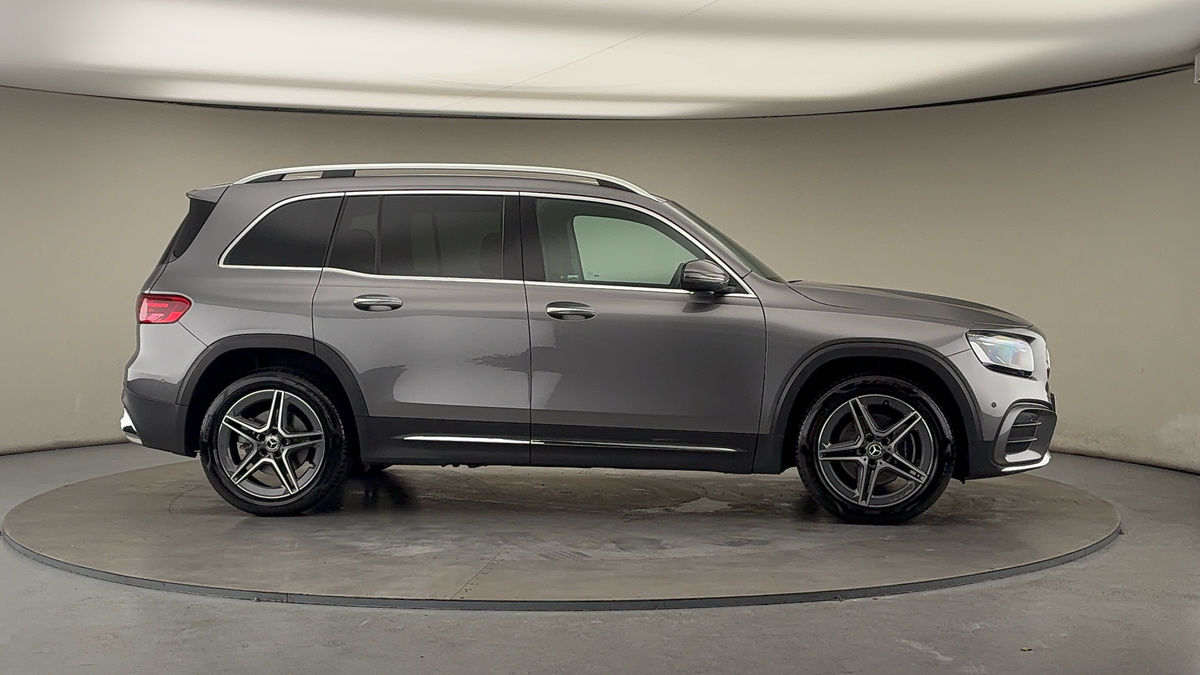 More views of Mercedes-Benz GLB