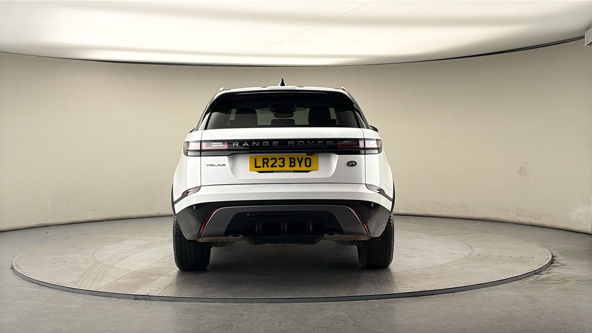 Land Rover Range Rover Velar Image 4