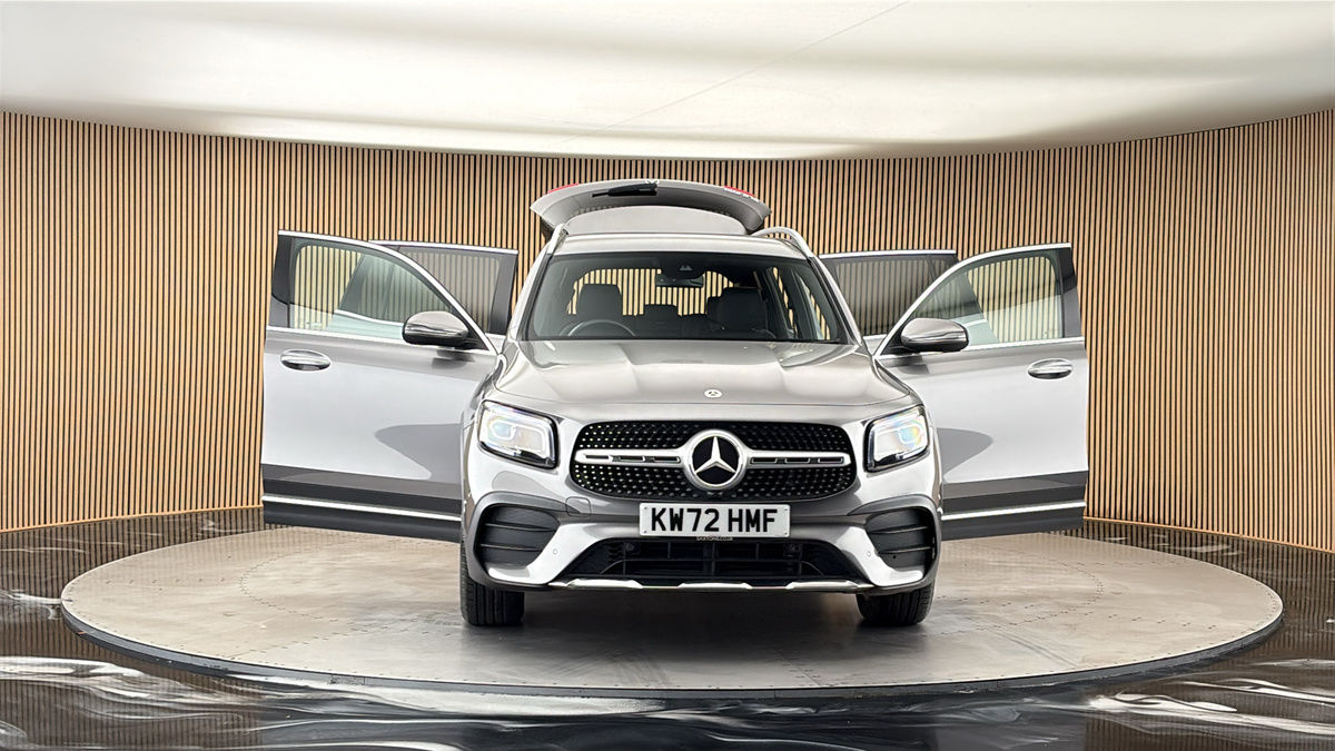 More views of Mercedes-Benz GLB