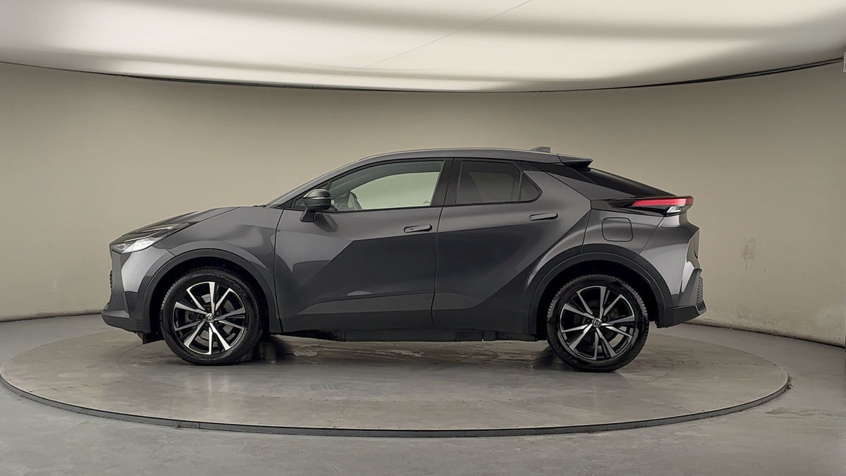 Toyota C-HR Image 15
