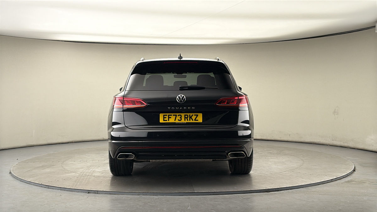 Volkswagen Touareg Image 4