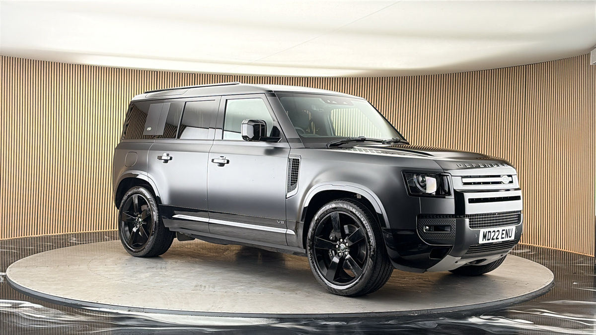 More views of Land Rover Defender 110