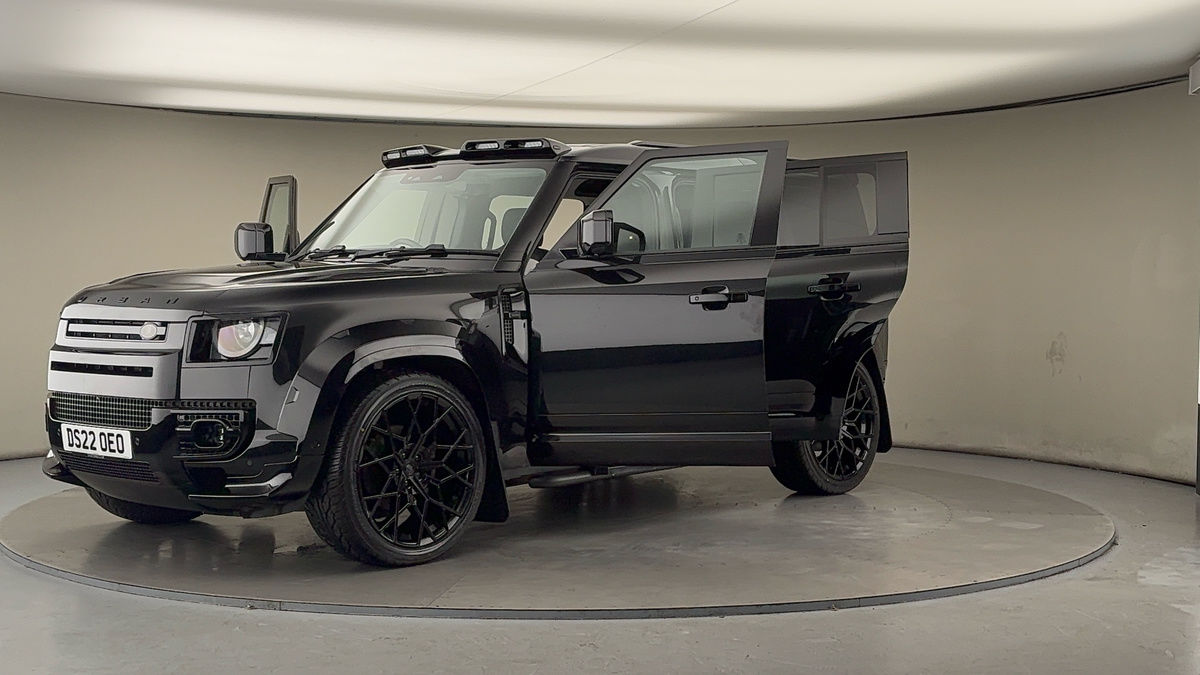 More views of Land Rover Defender 110