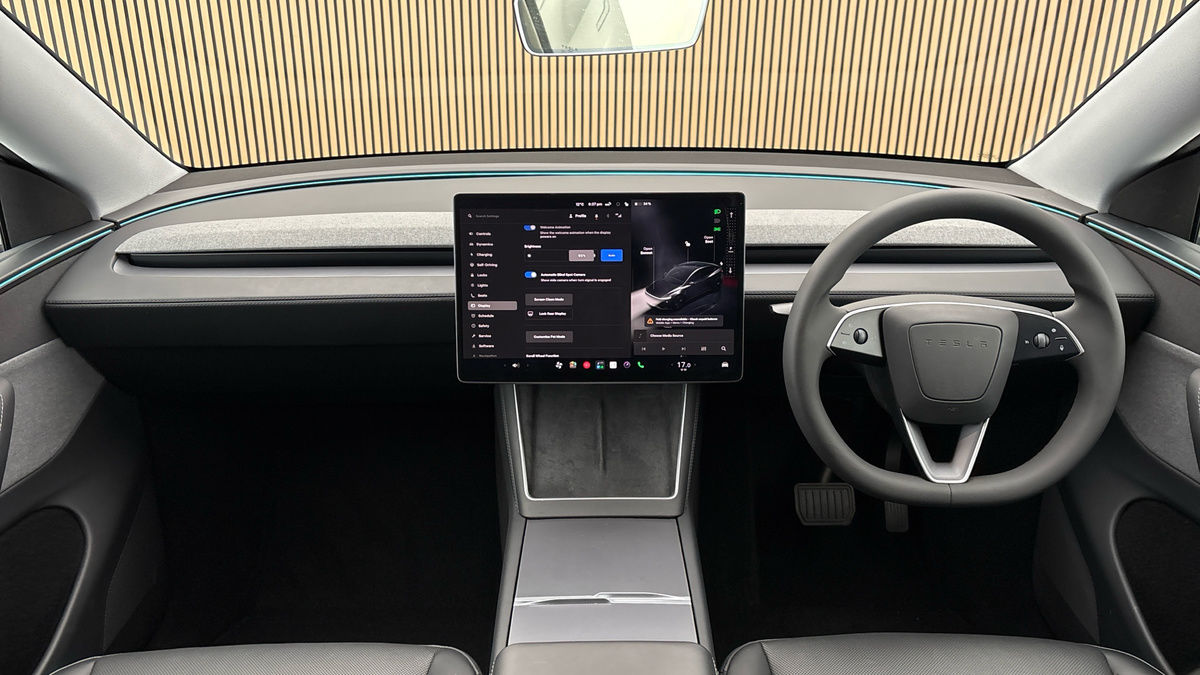 Tesla Model Y Image 12
