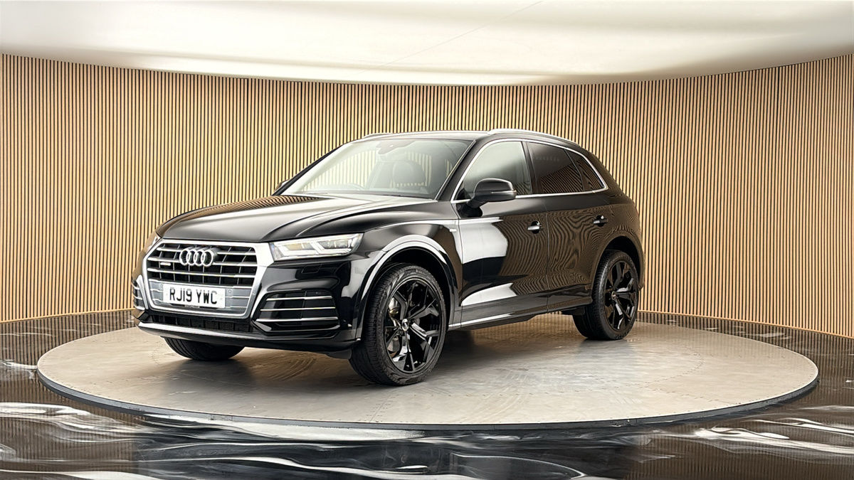 More views of Audi Q5